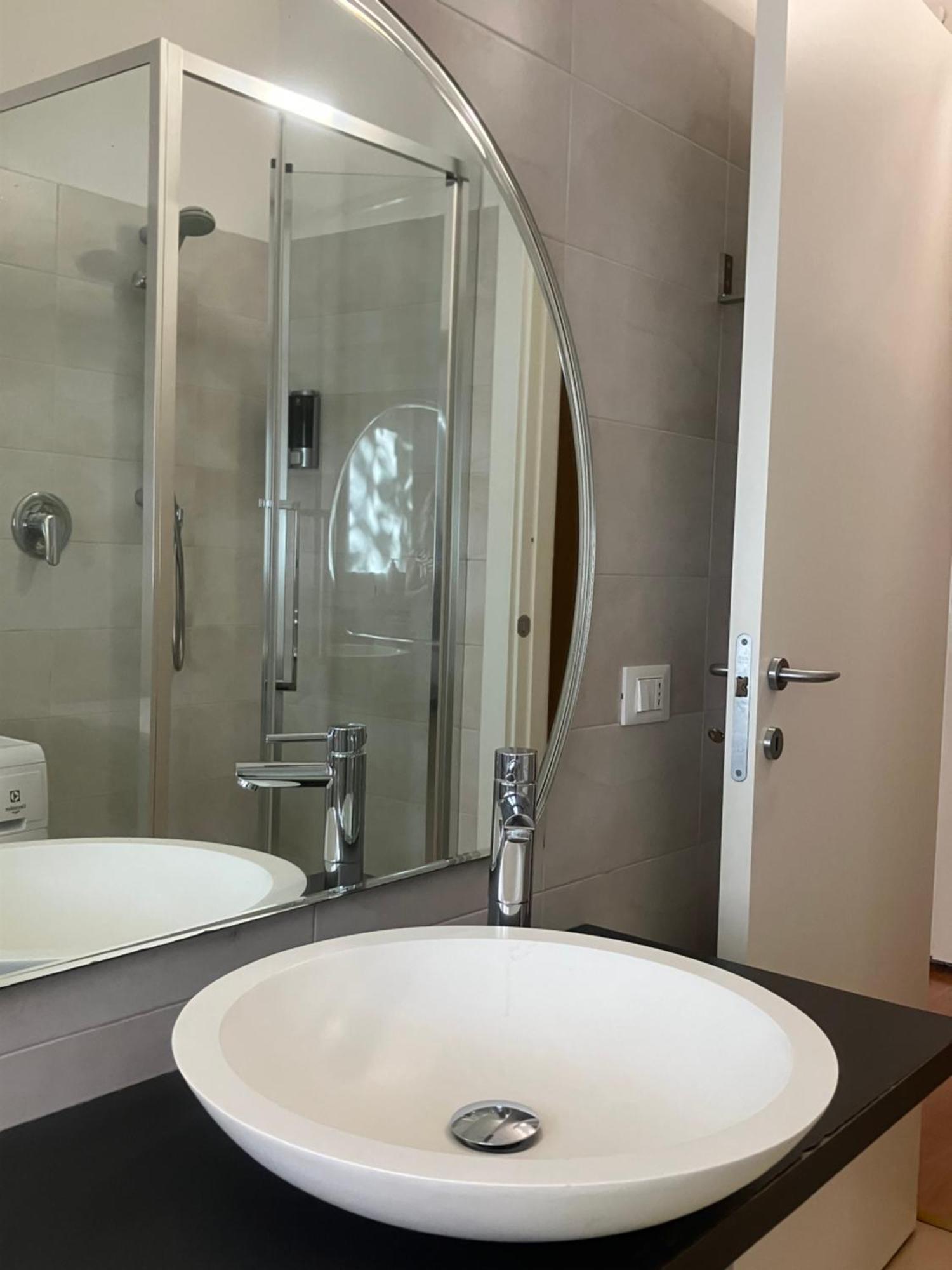 Centro Citta Train Station Apartment แบร์กาโม ภายนอก รูปภาพ