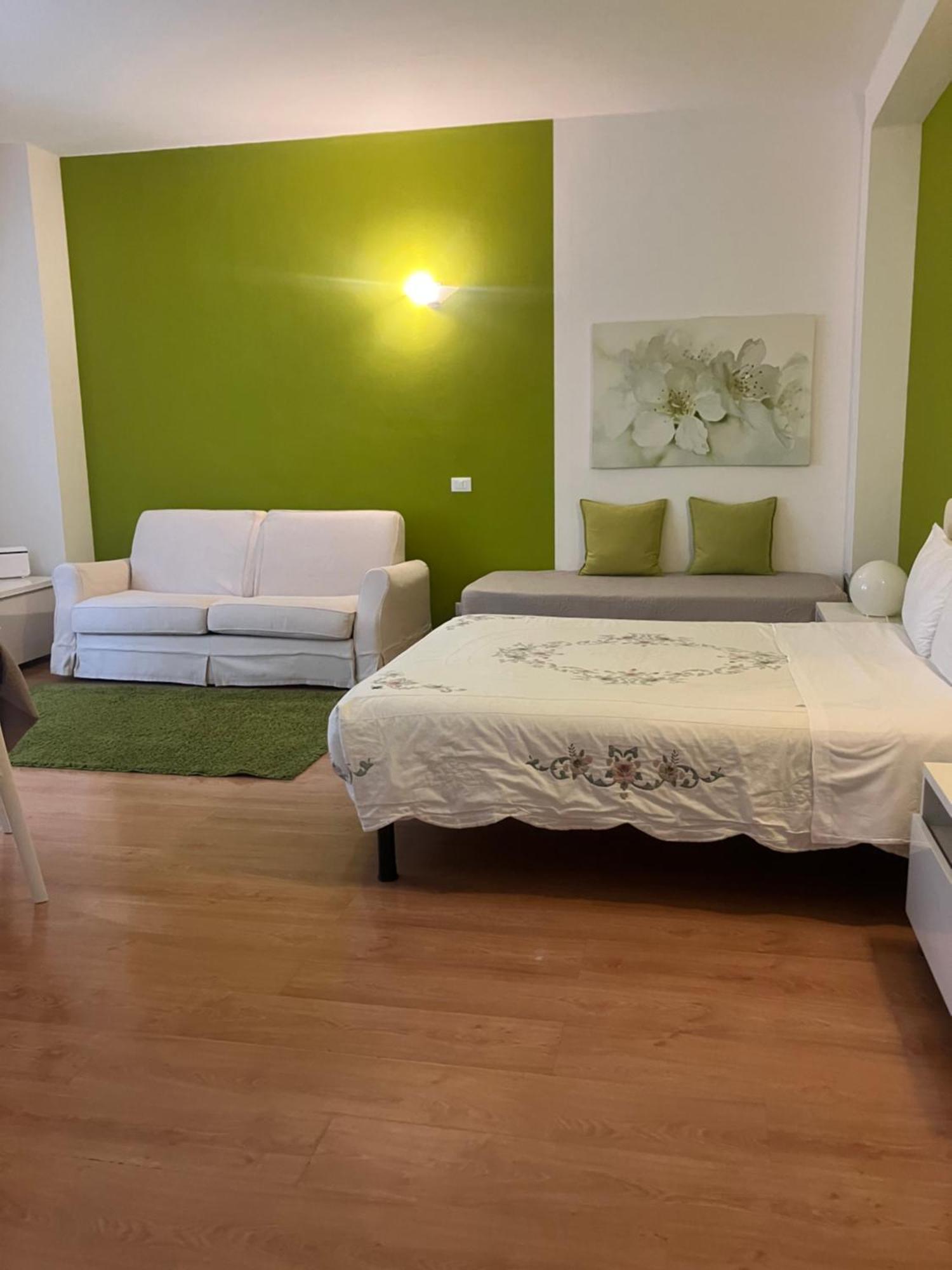 Centro Citta Train Station Apartment แบร์กาโม ภายนอก รูปภาพ
